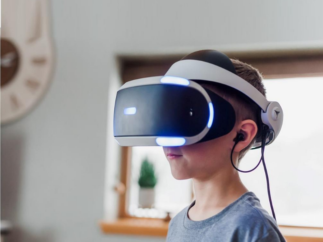 Tecnologias imersivas para a aquisi&ccedil;&atilde;o de l&iacute;nguas adicionais